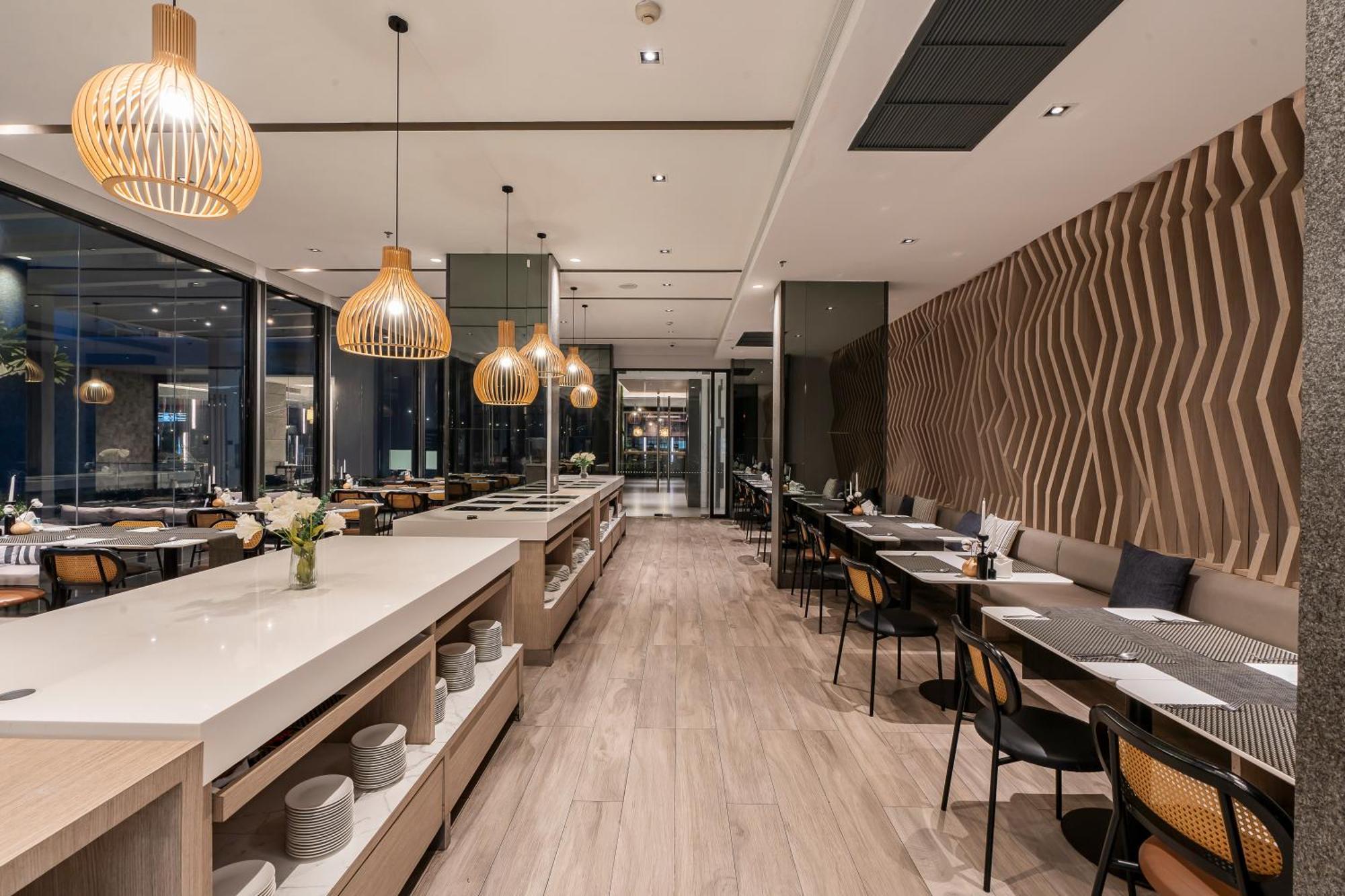 Arden Hotel And Residence By At Mind Chonburi Exterior foto