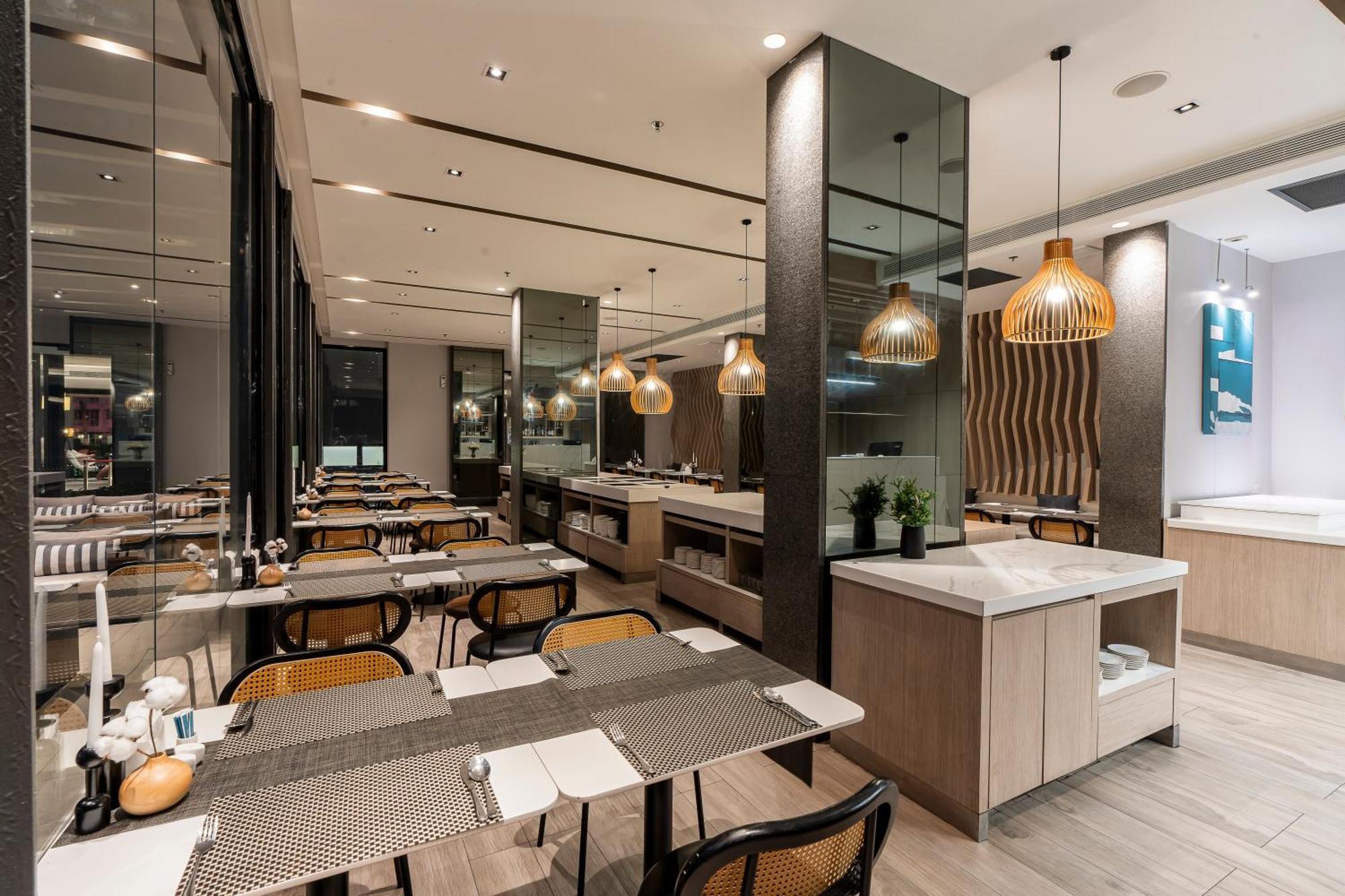 Arden Hotel And Residence By At Mind Chonburi Exterior foto