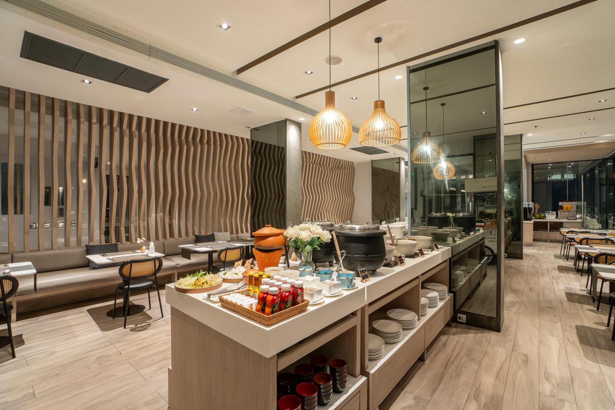 Arden Hotel And Residence By At Mind Chonburi Exterior foto